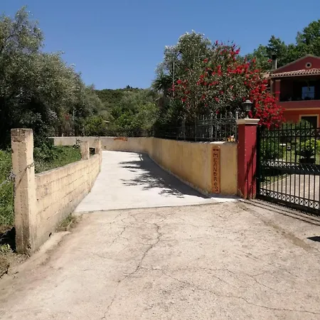Meandros27 Cosy Countryside Rustic Semi Basement *